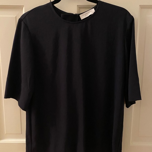Everlane GoWeave Back Zip Tee - Picture 2 of 6
